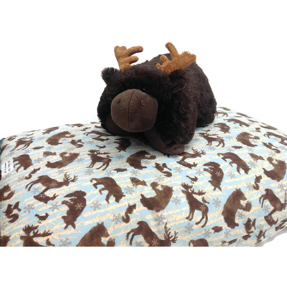 Novelty Moose Pillowcase Bundle: Forest Friends with Soft Plush Pillow Moose - Picture 1 of 7